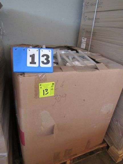 (1) GAYLORD BOX WITH LED LIGHTING AS SHOWN