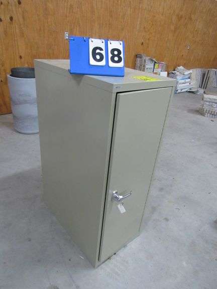 SAFCO METAL CABINETS, SINGLE DOOR, APPROX. 42" X 27" X 16"