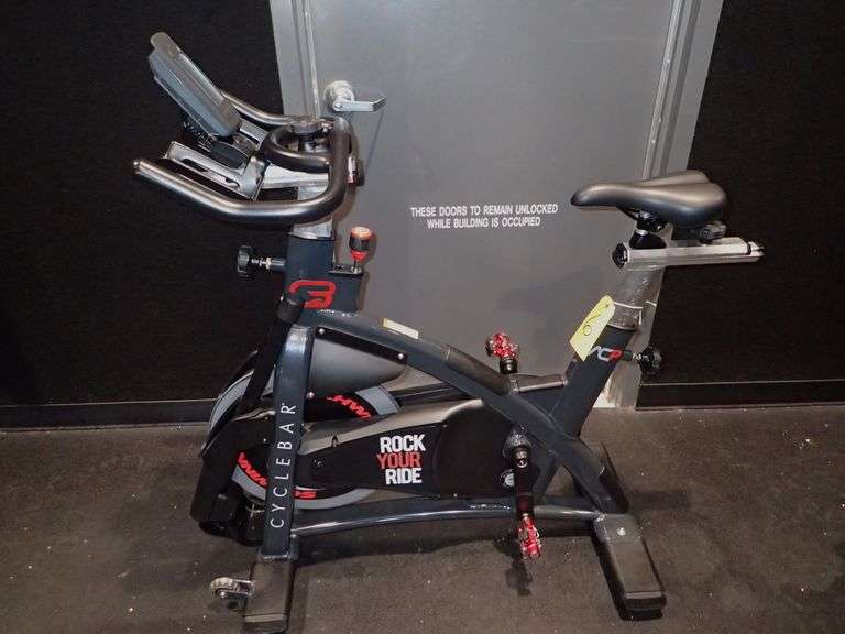 SCHWINN AC PERFORMANCE PLUS INDOOR BIKE