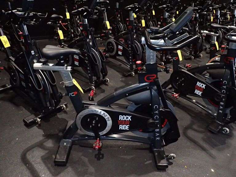 SCHWINN AC PERFORMANCE PLUS INDOOR BIKE