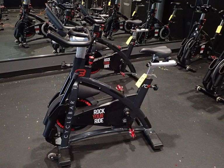 SCHWINN AC PERFORMANCE PLUS INDOOR BIKE