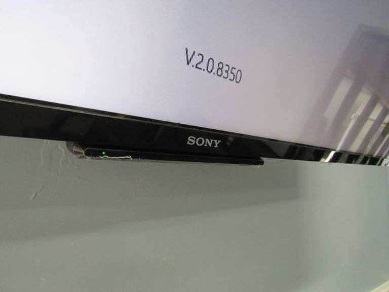SONY WALL MOUNT TV KD70X690E, 70" Rosen Systems