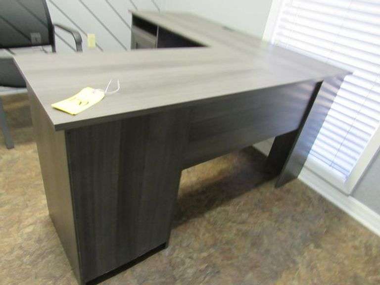 L-SHAPE WOOD DESK WITH CHAIR *Located in Offices*