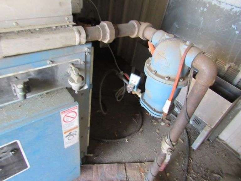 AIR COMPRESSOR, QUINCY MDL QMA60AC21H, S/N 73931 *BUYER RESPONSIBLE FOR PROPER DISCONNECTION AND REMOVAL - WILL HAVE TO REMOVE PANELS AND REPLACE THEM IF DAMAGED* *Located Outside*