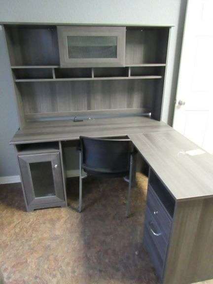 CONTENTS OF ROOM INCLUDING L-SHAPE WOOD DESK, (1) 2-DRAWER WOOD FILE CABINET, (1) 4-DRAWER METAL FILE CABINET, (1) PEDESTAL WOOD TABLE AND (3) WAITING CHAIRS *Located in Offices*