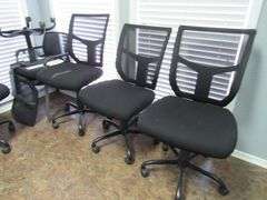 (6) PORTABLE CHAIRS WITHOUT ARMRESTS *Located in Offices*