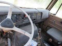 1986 TRACTOR TRUCK, INTERNATIONAL, VIN 1HSITG4N0GHA39416, 5TH WHEEL *NO KEY - CONDITION UNKNOWN* *Located Outside*