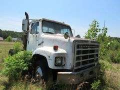 1986 TRACTOR TRUCK, INTERNATIONAL, VIN 1HSITG4N0GHA39416, 5TH WHEEL *NO KEY - CONDITION UNKNOWN* *Located Outside*