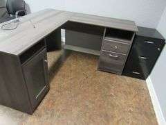 CONTENTS OF ROOM INCLUDING L-SHAPE WOOD DESK, (1) WOOD SHELF, (1) 2-DRWER WOOD FILE CABINET, (1) METAL STORAGE CABINET, (1) PEDESTAL WOOD TABLE, (1) WOOD END TABLE AND (4) WAITING CHAIRS *Located in Offices*
