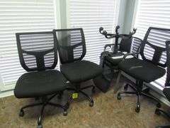(6) PORTABLE CHAIRS WITHOUT ARMRESTS *Located in Offices*