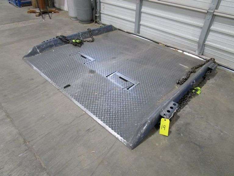 HEAVY DUTY STEEL DOCK PLATE, APPROX. 65" X 6'