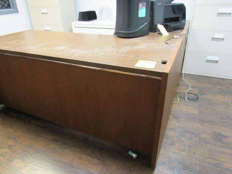 LOT, (1) WOOD L-SHAPED DESK, (2) 5-DRAWER LATERAL FILE CABINETS, (1) 2-DRAWER LATERAL FILE CABINET, (2) CHAIRS AND (1) ANTIQUE WOOD HUTCH