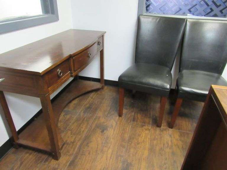 LOT, (1) WOOD L-SHAPED DESK, (2) 5-DRAWER LATERAL FILE CABINETS, (1) 2-DRAWER LATERAL FILE CABINET, (2) CHAIRS AND (1) ANTIQUE WOOD HUTCH