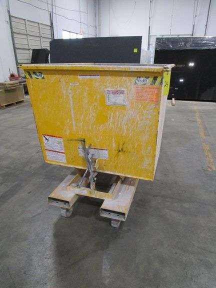 VESTIL PORTABLE SELF-DUMPING HOPPER W/ONE YARD CAPACITY MDL. D-100HD