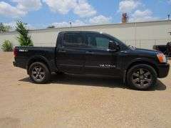 2015 NISSAN TITAN VIN 1N6BA0ECXFN511894, PRO-4 V-8 WITH CREW CAB, MILES READ 216,066, STARTS AND RUNS AS OF 7/19/2024 *Located at 2323 Langford, Dallas TX 75208
