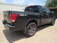 2015 NISSAN TITAN VIN 1N6BA0ECXFN511894, PRO-4 V-8 WITH CREW CAB, MILES READ 216,066, STARTS AND RUNS AS OF 7/19/2024 *Located at 2323 Langford, Dallas TX 75208