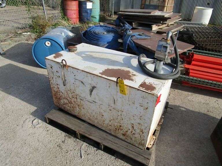 DELTA FUEL CELL TANK MDL 43400 WITH HAND PUMP, 100-GALLON