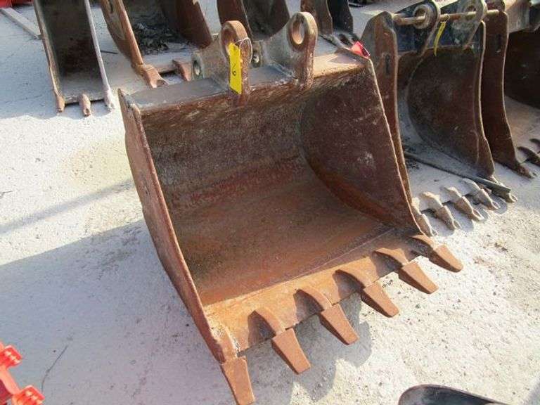 35" BUCKET