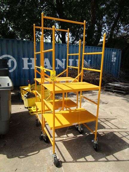 YELLOW HEAVY DUTY 2-TIER PORTABLE MATERIAL RACK (sold 2x the money ...