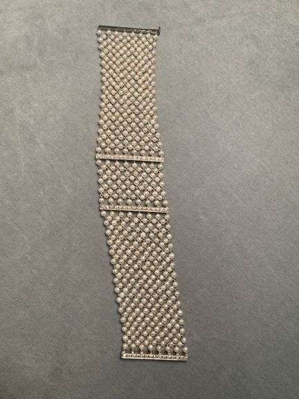 LADIES 18 KARAT WHITE GOLD AND PLATINUM DIAMOND AND PEARL ART DECO BRACELET