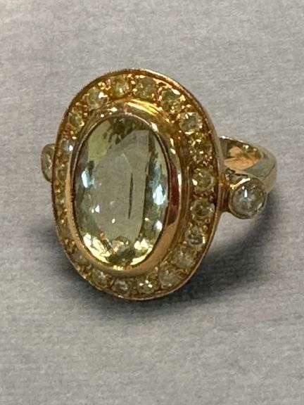 18 KARAT YELLOW GOLD BERYL AND YELLOW DIAMOND RING DESIGNED BY DEANNA HAMRO