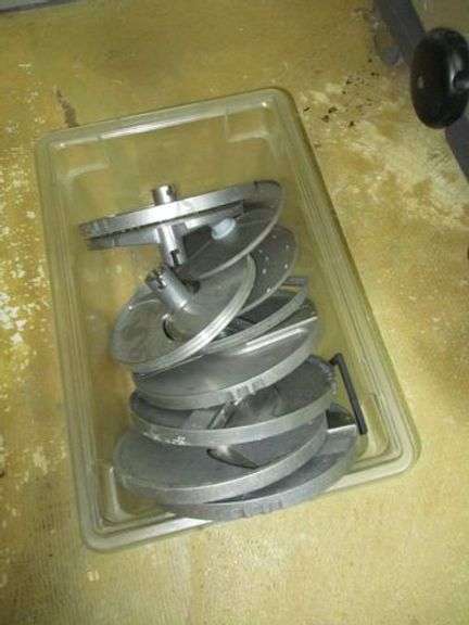 BIZERBA SLICER MDL R-22 120-VOLTS WITH ACCESSORIES AS SHOWN