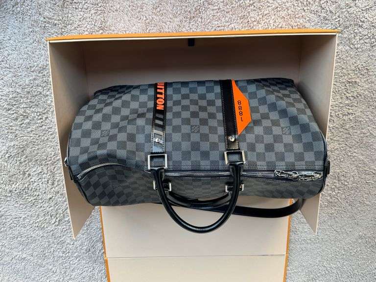 LOUIS VUITTON KEEPALL BANDOULIERE TAILLE:45 DUFFLE BAG W/ BOX