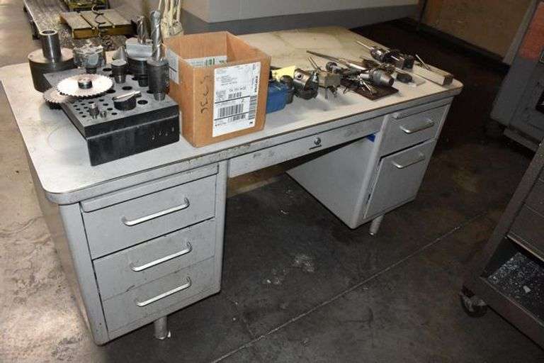 METAL SHOP DESK WITH ASSORTED LATHE TOOLS