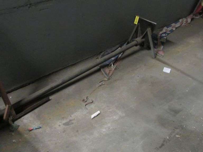 CARPET SPEAR - APPROX. 12'