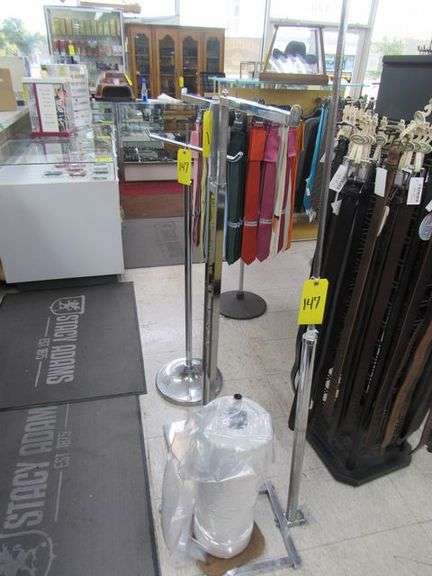 (3) ASSORTED STANDS WITH (1) ROLL OF BAGS - Rosen Systems