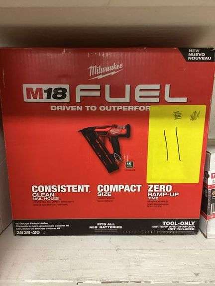 MILWAUKEE 15 GAUGE FINISH NAILER M18 TOOL ONLY - 2839-20