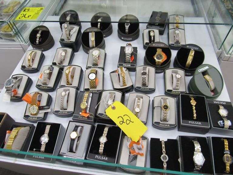 LOT, ITEMS IN DISPLAY CABINET INCLUDING APPROX. (40) ASSORTED WOMEN'S WATCHES