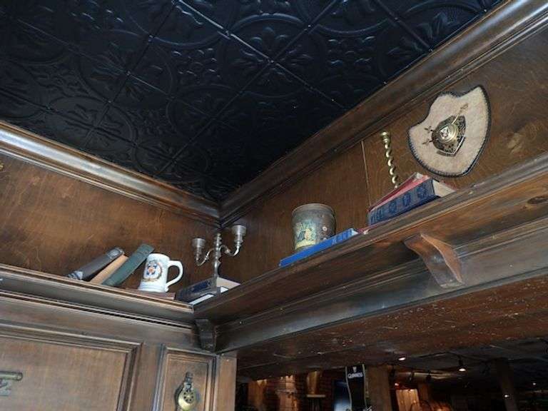 LARGE ASSORTMENT OF WALL ART DÉCOR