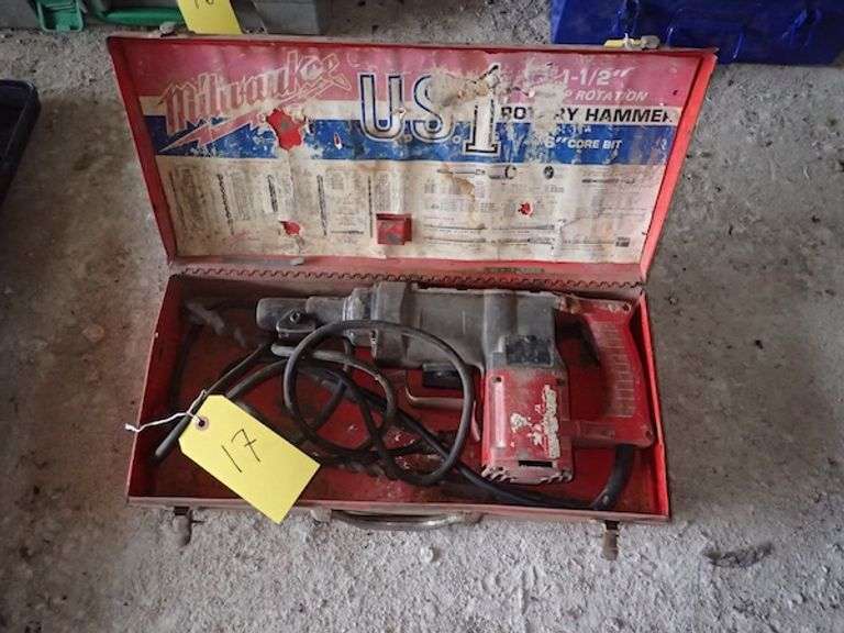 Milwaukee U.S. 1 1-1/2" Corded Rotary Hammer w/ Case