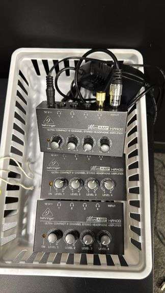 Behringer MicroAMP HA400, 4-Channel Headphone Amplifier, 12V DC