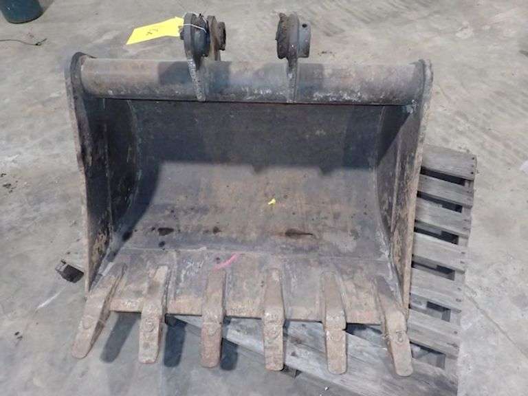 USA Attachments, Inc. 34" Width Bucket Attachment