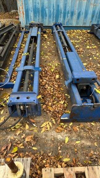 2 Post Automotive Lift