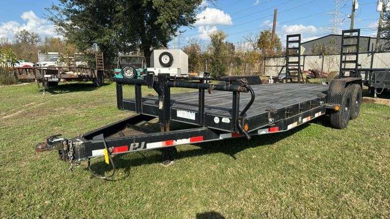 PJ Trailers Flatbed Equipment Trailer, 14,000 lbs GVWR, Serial 1175138