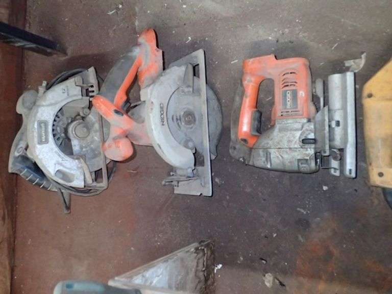 Lot of Assorted Corded / Cordless Hand Tools