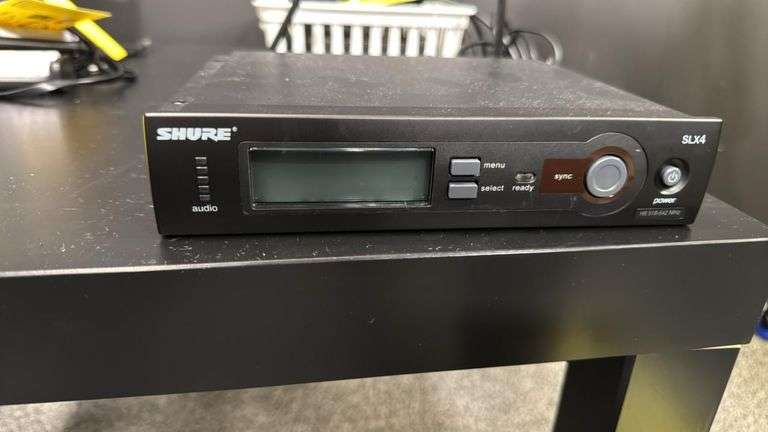 Shure SLX4 H6 Wireless Microphone Receiver 618-642 MHz