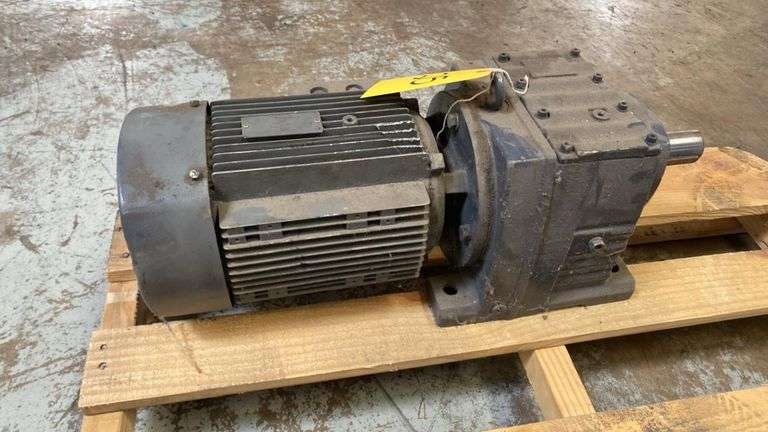 Electric Motor 200-YESJ-100L4, 380V, 5.5 kW, 720 RPM, IP55, 60 Hz