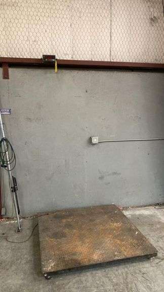 PCE Instruments Industrial Floor Scale, Class III, 4ft x 4ft Platform