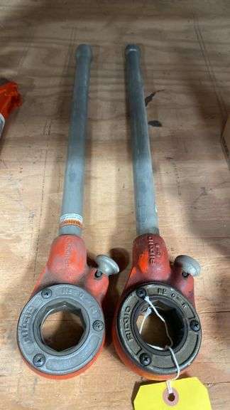 RIDGID Pipe Threader Die Head Set, 1/2 to 3/4 Inch Capacity, Includes Handles