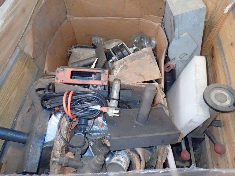 (1) CRATE BREAKER / GAUGES / FITTINGS / HOISTS