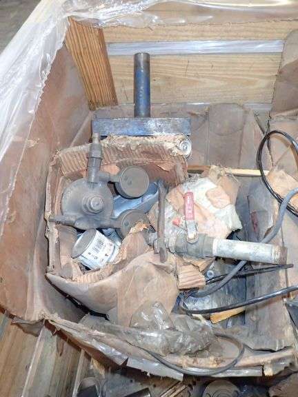 (1) CRATE BREAKER / GAUGES / FITTINGS / HOISTS