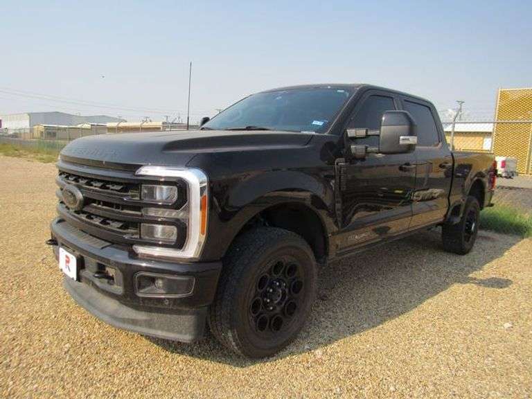 2023 Ford F-250 Super Duty XL 4WD (8 Cylinders T 6.7L Turbo Dsl OHV 406 CID) *Title issues with this truck, sold subject to confirmation, we hope to receive an answer within 48 hours*