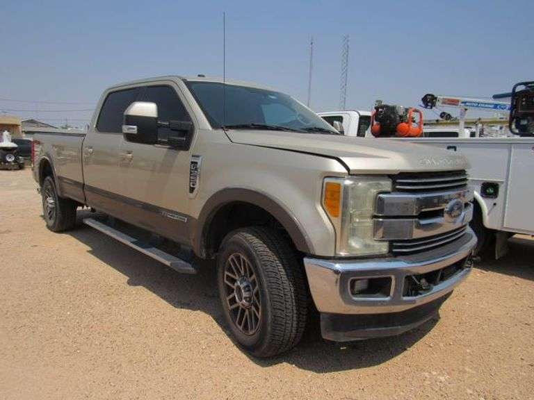 2017 FORD F-350 SUPER DUTY LARIAT 4WD SERVICE TRUCK VIN 1FT8W3BT8HEC42463