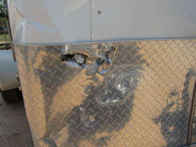 2020 ENCLOSED TRAILER VIN 4YMBC1010MT022192