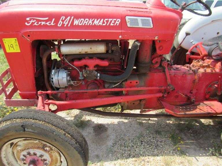 FORD 641 WORKMASTER TRACTOR