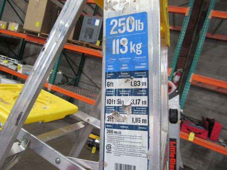 WERNER 6' ALUMINUM LADDER